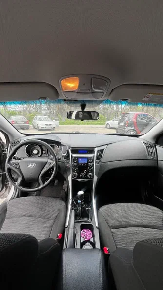 Hyundai Sonata 2010 - 9