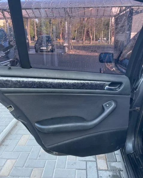 BMW 3 серія 2000 - 1