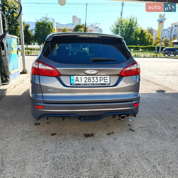 Ford Focus 2011 - 4