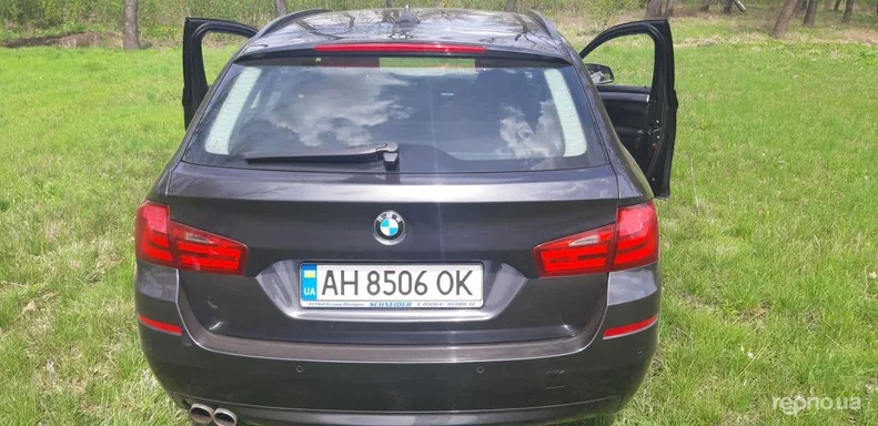 BMW 5 серія 2012 - 8