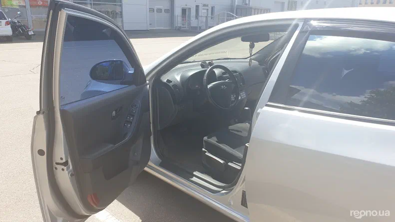 Hyundai Elantra 2008