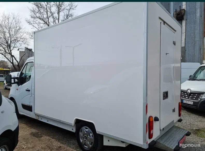 Renault Premium 2016