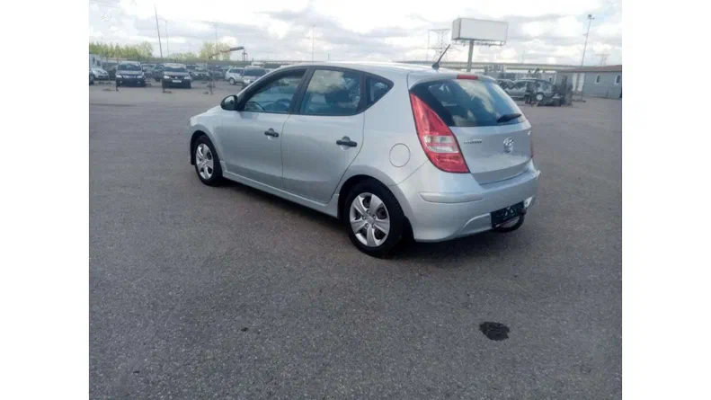 Hyundai i30 2012 - 11