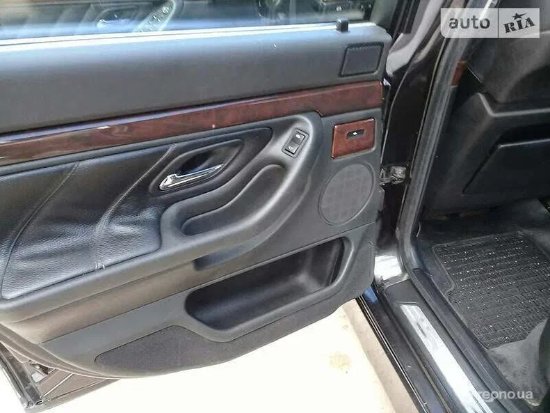 BMW 7 серія 1995 - 24