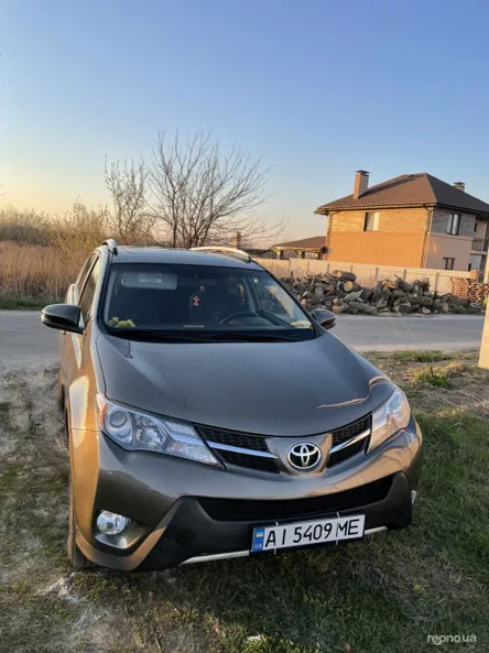 Toyota RAV4 2015 - 5