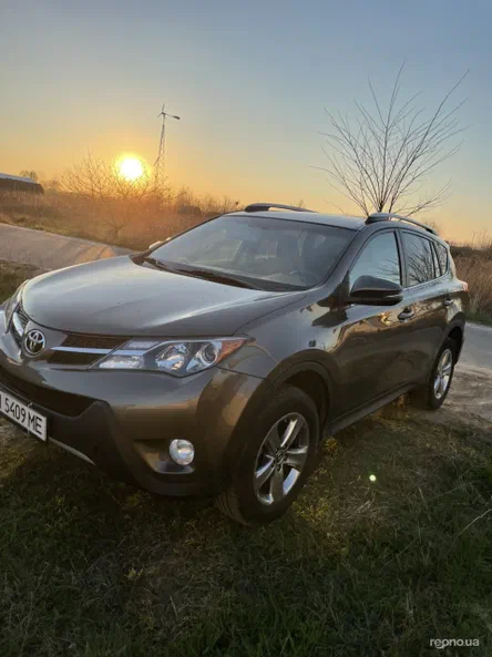 Toyota RAV4 2015