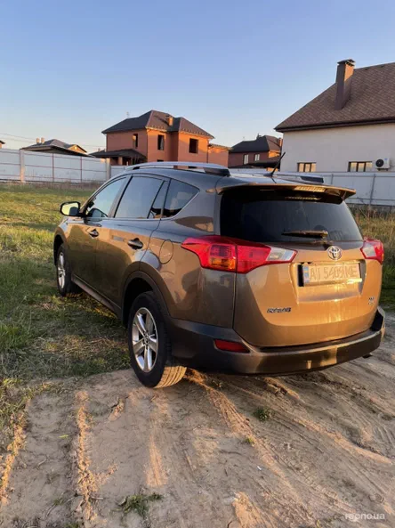 Toyota RAV4 2015