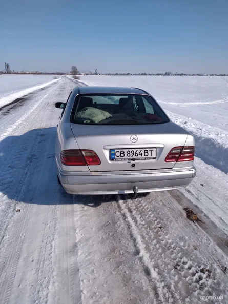 Mercedes-Benz E-Клас 1999 - 3