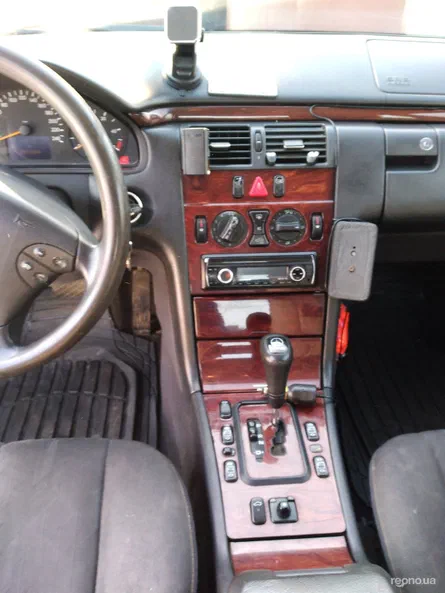 Mercedes-Benz E-Клас 1999 - 1