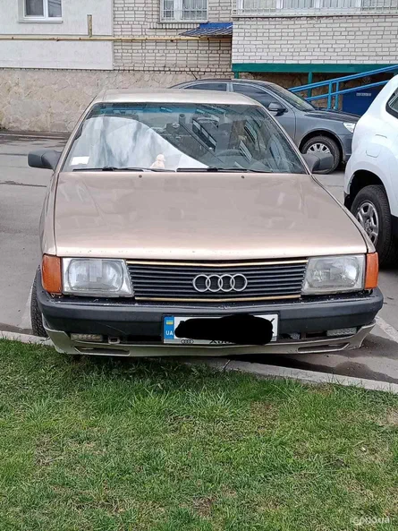 Audi 100 1983