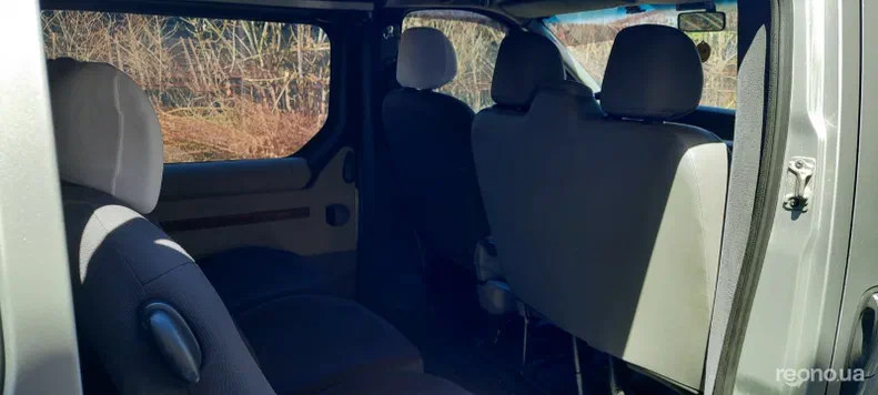 Opel Vivaro 2007 - 11