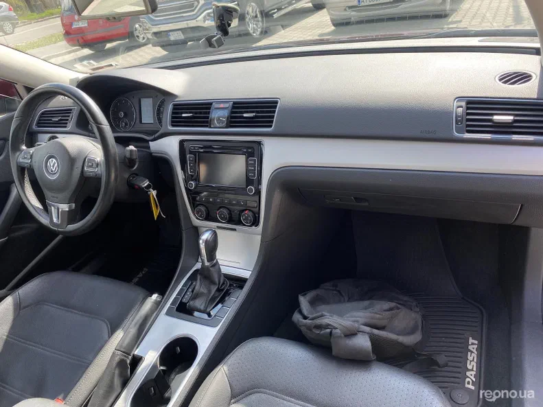 Volkswagen Passat 2012