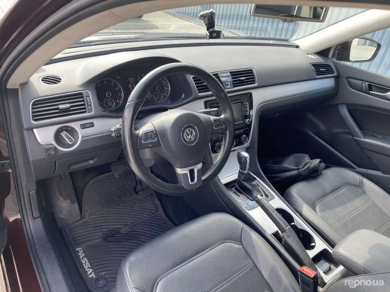 Volkswagen Passat 2012 - 7