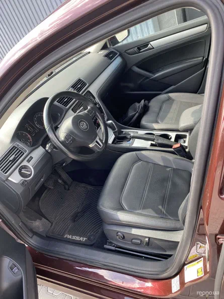 Volkswagen Passat 2012 - 8