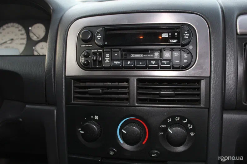 Jeep Grand Cherokee 2004 - 6