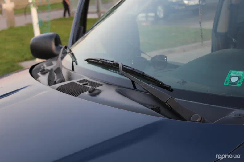 Jeep Grand Cherokee 2004 - 12