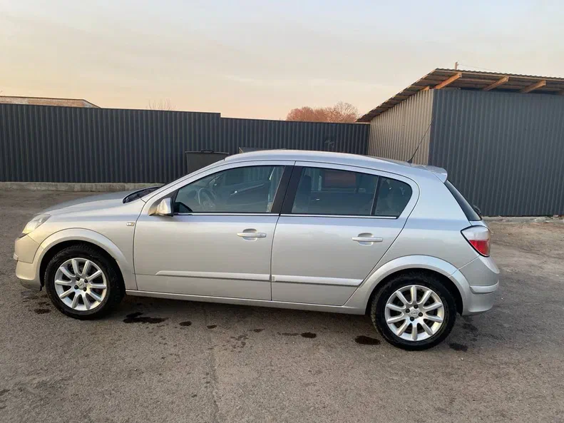Opel Astra 2004
