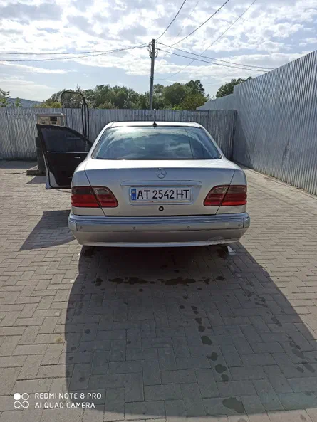 Mercedes-Benz E-Класс 2000