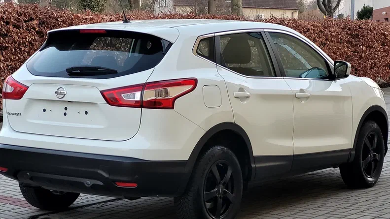 Nissan Qashqai 2015