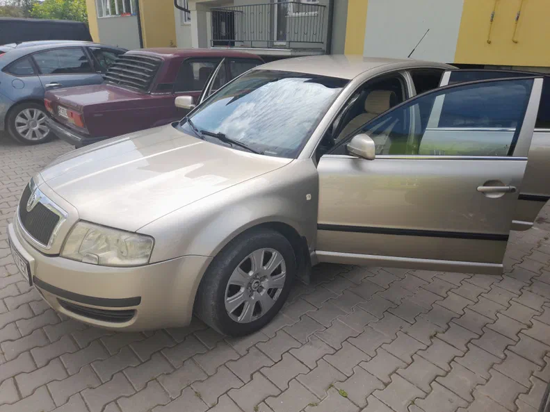 Skoda Superb 2005