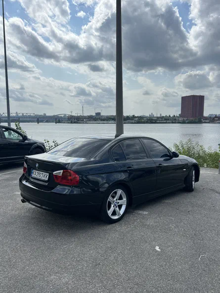 BMW 3 серія 2007 - 9