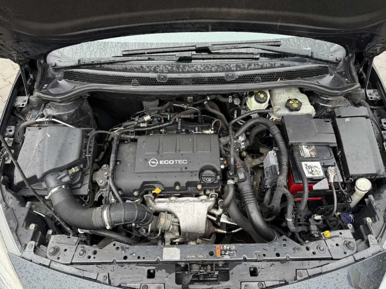 Opel Astra 2011 - 17