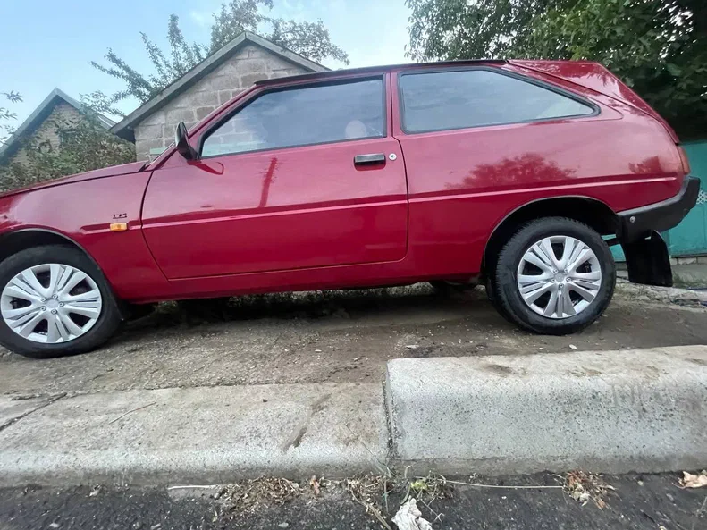 ЗАЗ 1102 «Таврия» 2002