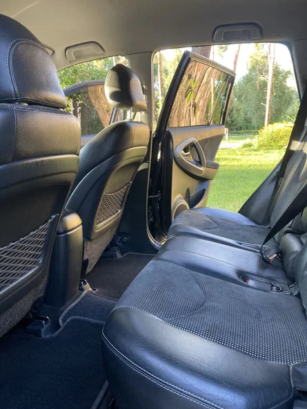 Toyota RAV4 2008 - 13