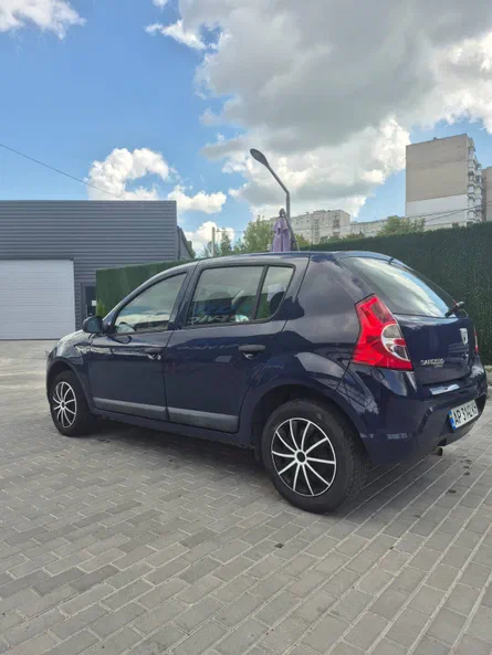 Dacia Sandero 2011 - 5