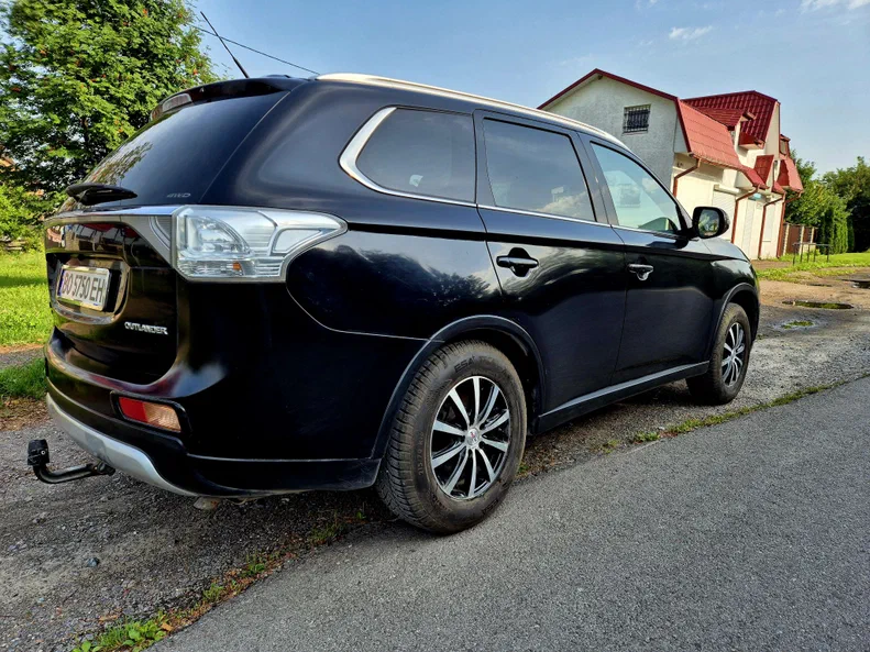 Mitsubishi Outlander 2014