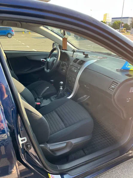 Toyota Corolla 2010 - 18