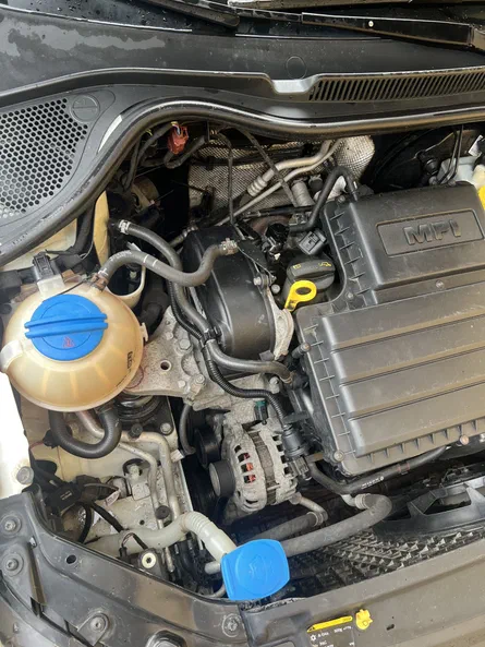 Volkswagen Polo 2016 - 16