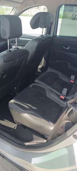 Renault Scenic 2013 - 18