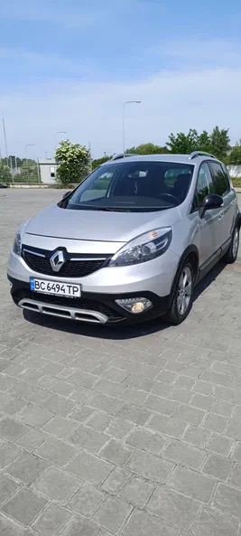 Renault Scenic 2013 - 9