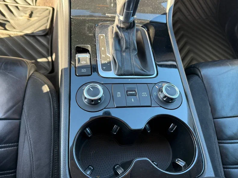 Volkswagen Touareg 2013 - 9