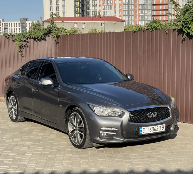 Infiniti Q50 2016
