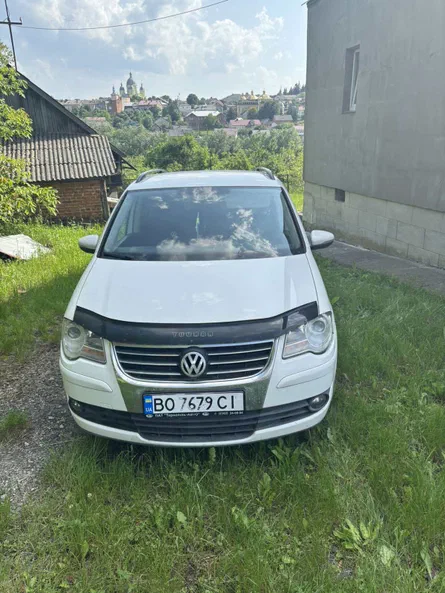 Volkswagen Touran 2010