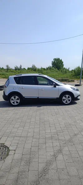 Renault Scenic 2013 - 6