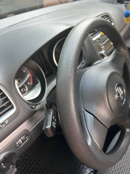 Volkswagen Golf 2010 - 19