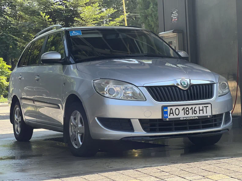 Skoda Fabia 2011 - 5