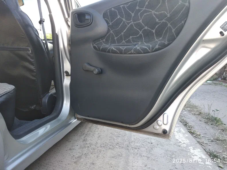 Daewoo Lanos 2003 - 10