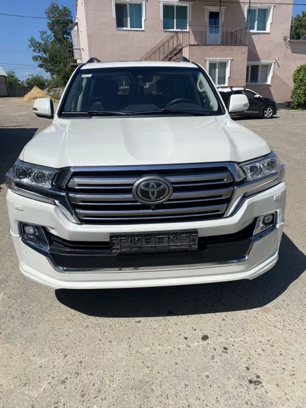 Toyota Land Cruiser 2018 - 10