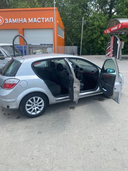 Opel Astra 2004
