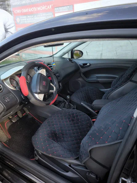 SEAT Ibiza 2010 - 12