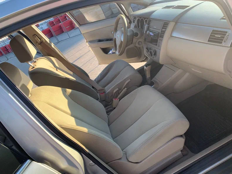 Nissan Tiida 2007 - 10