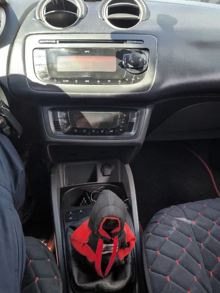 SEAT Ibiza 2010 - 18