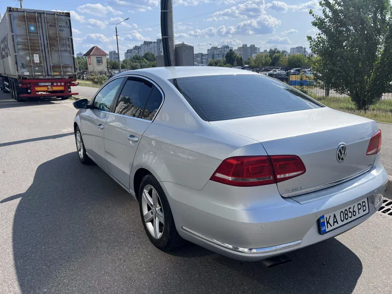 Volkswagen Passat 2012 - 6