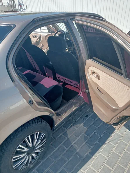 Nissan Primera 1990 - 5