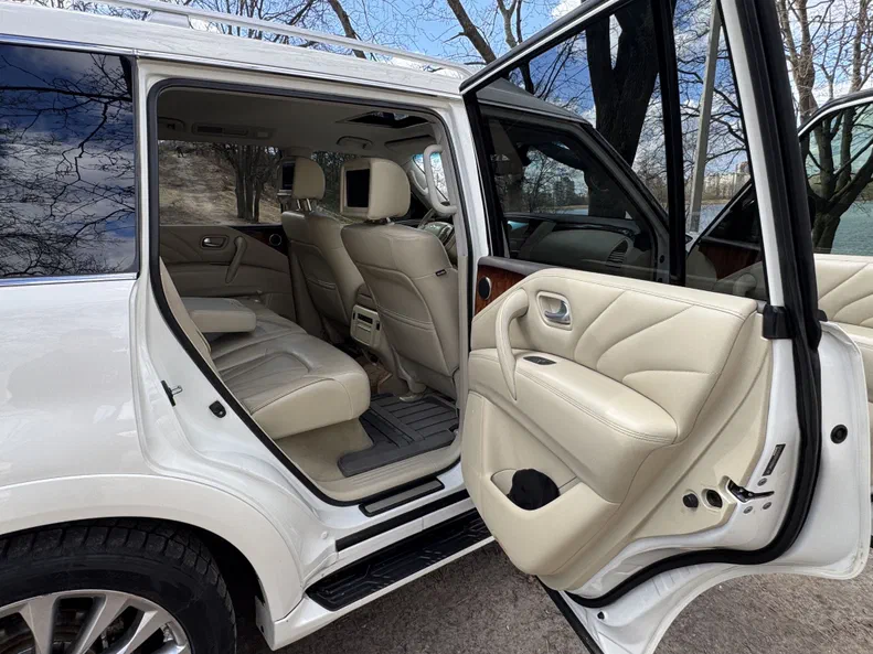 Infiniti QX80 2016 - 6