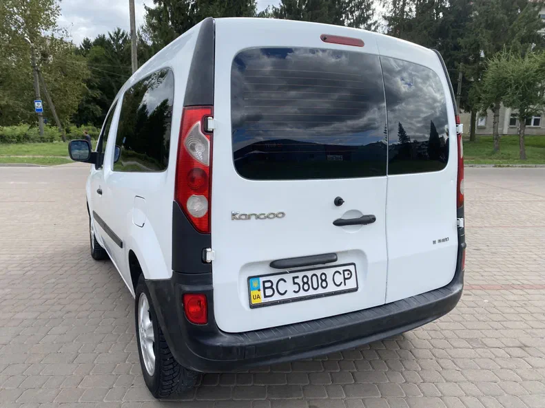 Renault Kangoo 2010 - 8